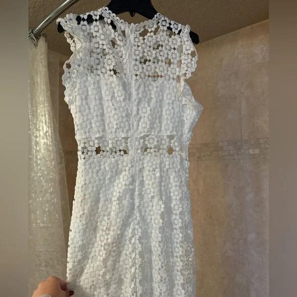 Petal & Pup White Floral Lace Midi Dress - Picture 5 of 7